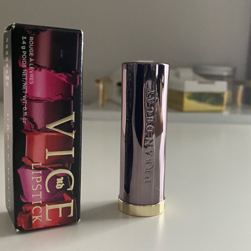 NWB Urban Decay Vice Lipstick - EZ Cream - Picture 2 of 5